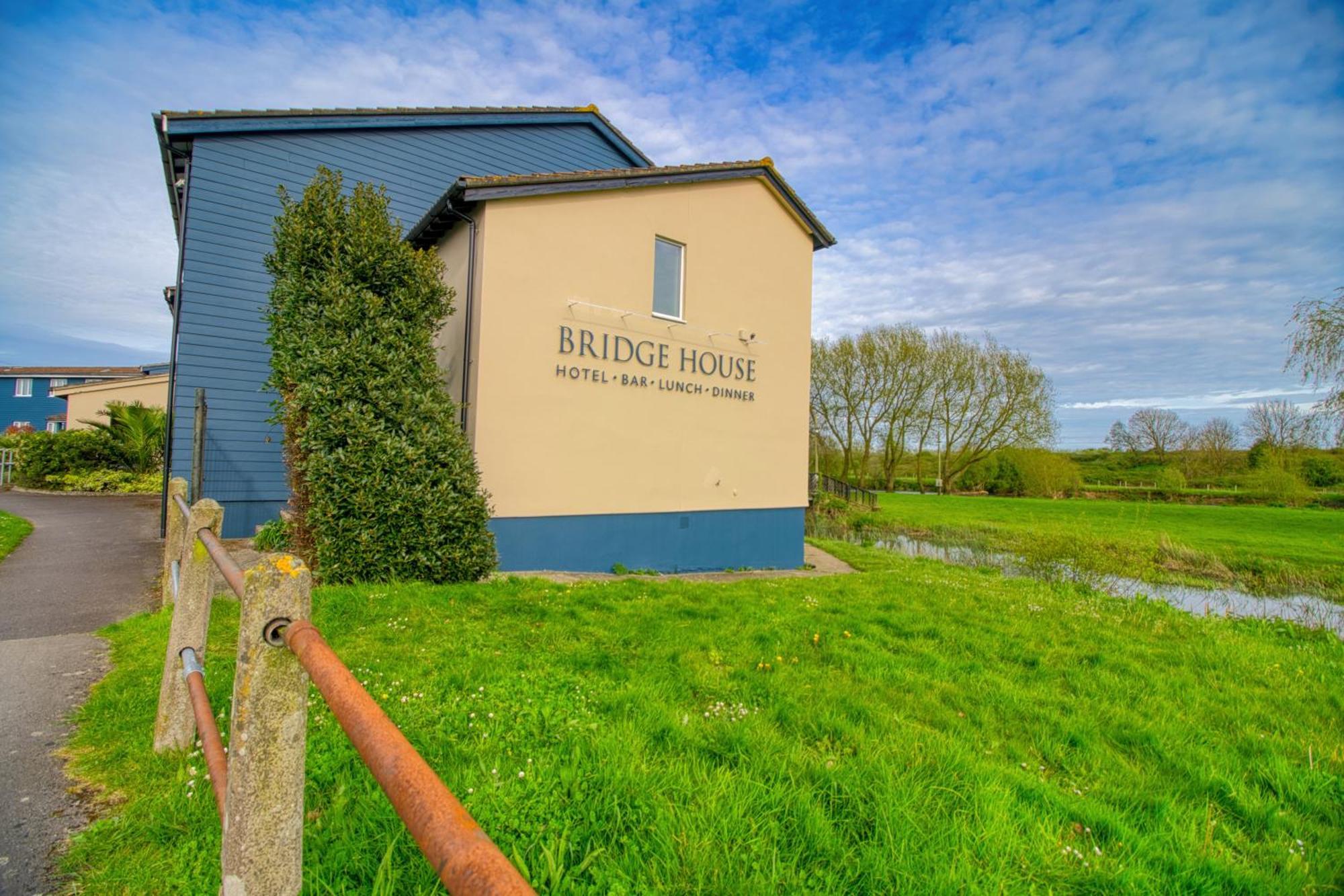 The Bridge House; BW Signature Collection Ferndown Buitenkant foto